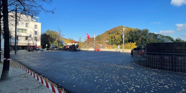 20251015 Theaterplatz 8 klein